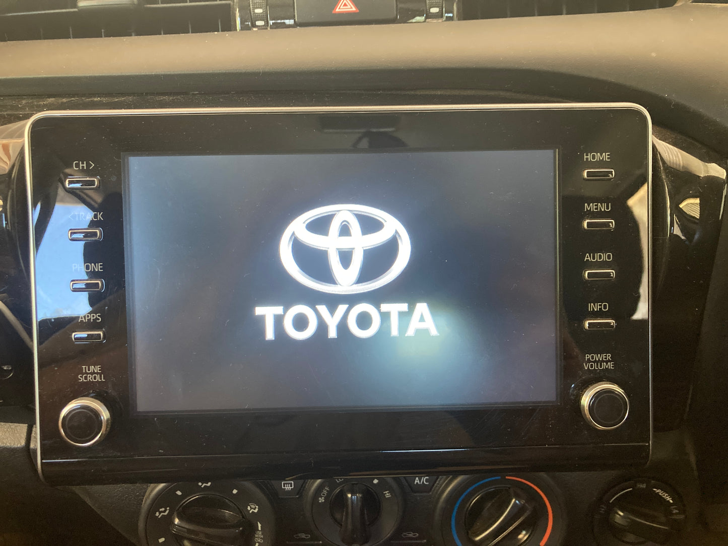 Hilux Reversing Camera Kit 2020-2025